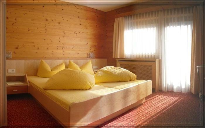 Pension Kristall Нойштифт-им-Штубайталь Экстерьер фото